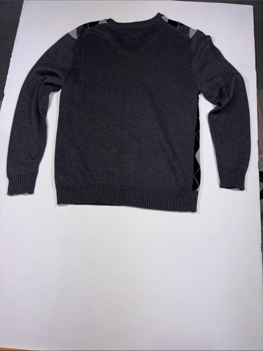 GAP Bor’s Gray and Black Argyle V-Neck Sweater